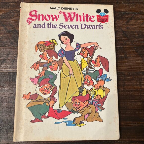 Vintage 1973 Walt Disney Snow White and the Seven Dwarfs Hard Back Book - Picture 1 of 4